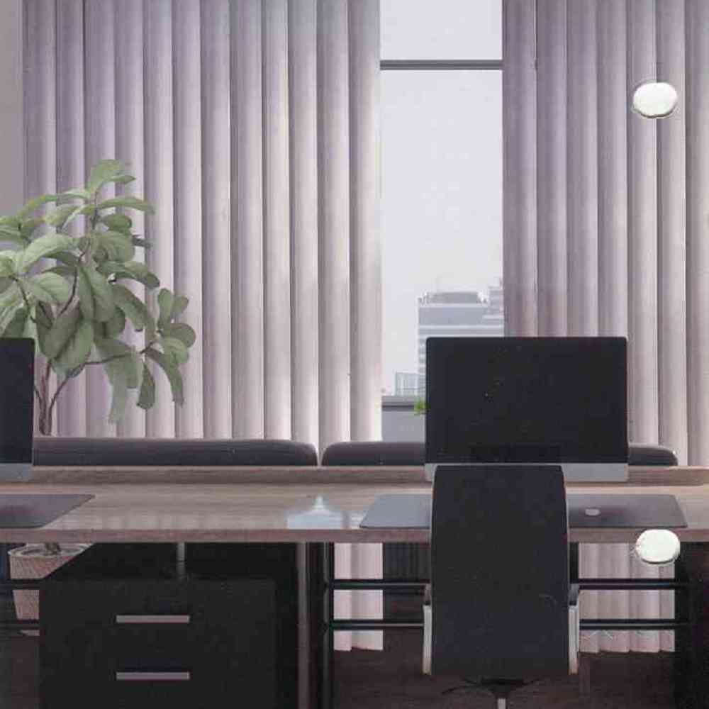 現代直立簾 - 大型落地窗完美搭配